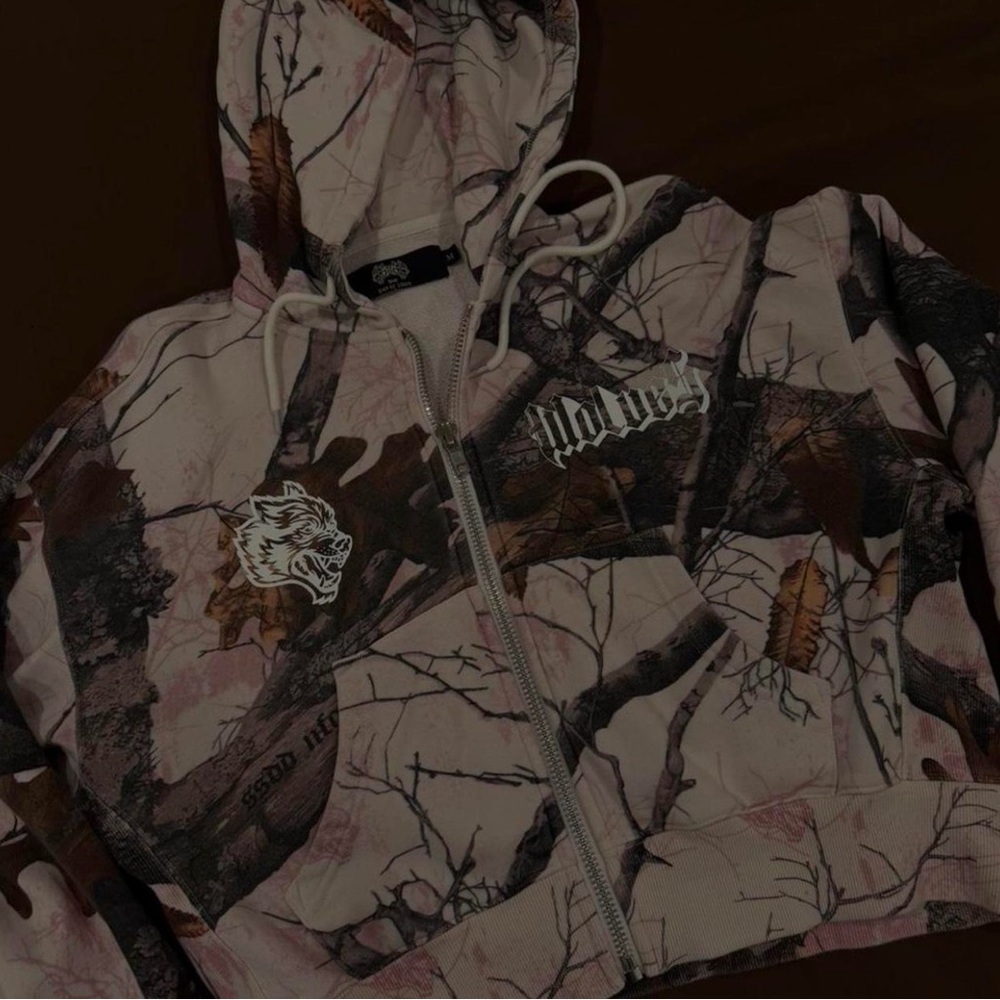 Darc Sports Wolves Pink Camo Medium SOLD OUT!